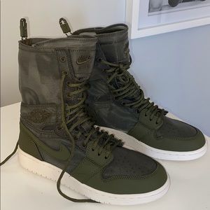 Air Jordan 1 Explorer